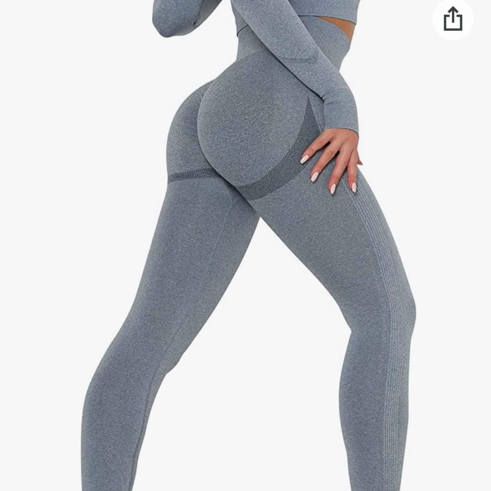 Blue booty scrunch and contour leggings